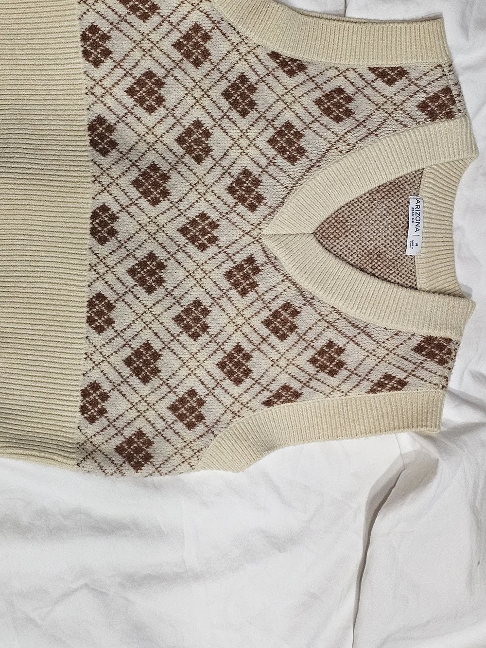 Arizona Jean Company Cream and Brown Argyle V-Neck Sweater Vest Size M Woman